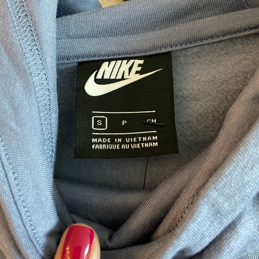 Nike Women’s Hoodie Sweatshirt Size Small NWT - Picture 4 of 5